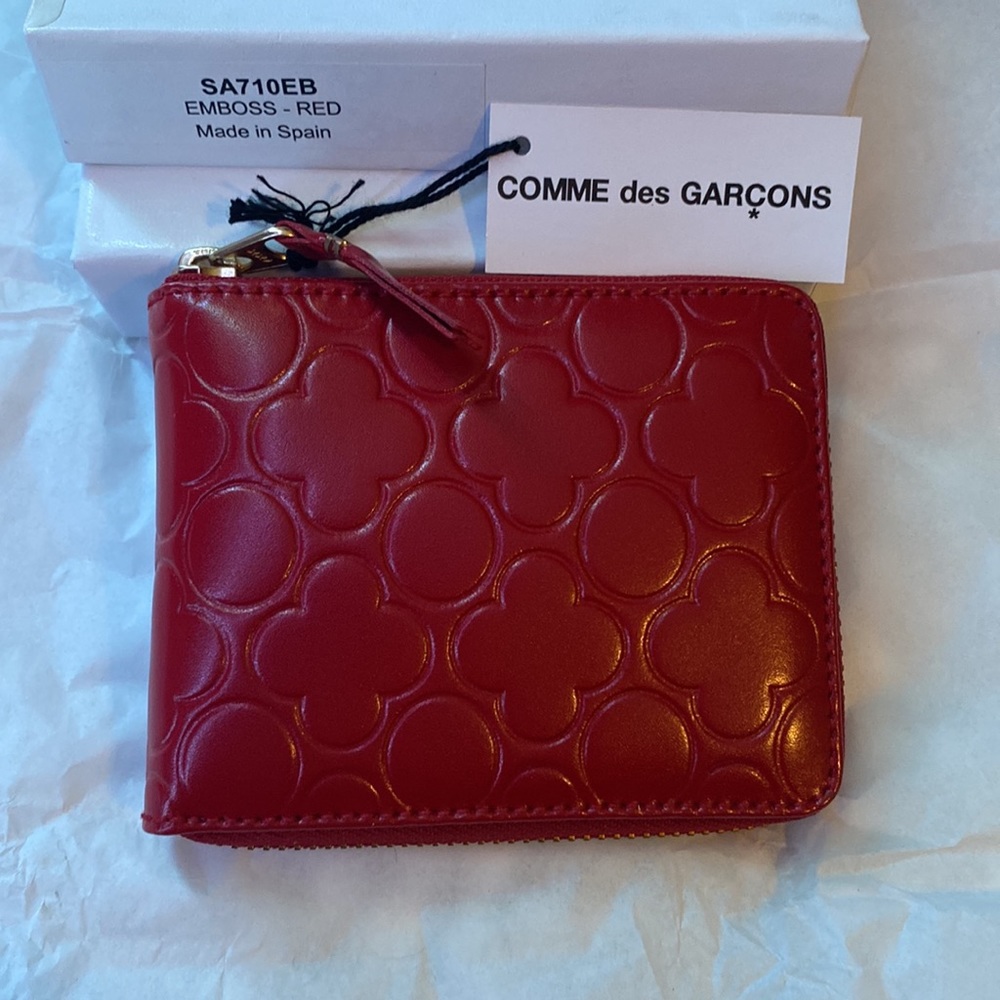 COMME DES GARCONS CLASSIC EMBOSSED RED LEATHER WALLET